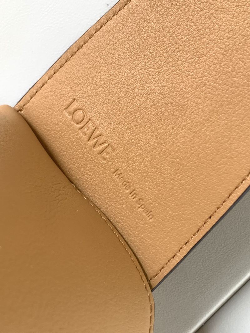 Loewe Puzzle Bags